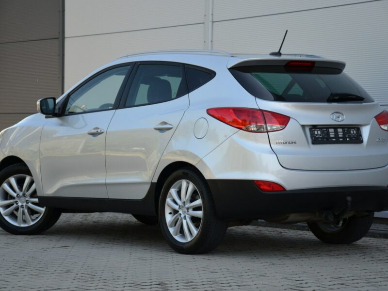 Hyundai ix35 Zarejestrowany 2.0i DOHC 163KM Serwis Panorama Navi Skóra Keyless go