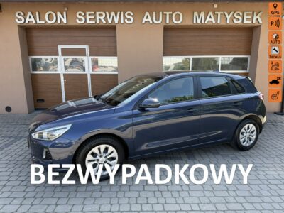 Hyundai i30 1,4 99KM Klimatronik Navi Kamera Serwis III (2017-)