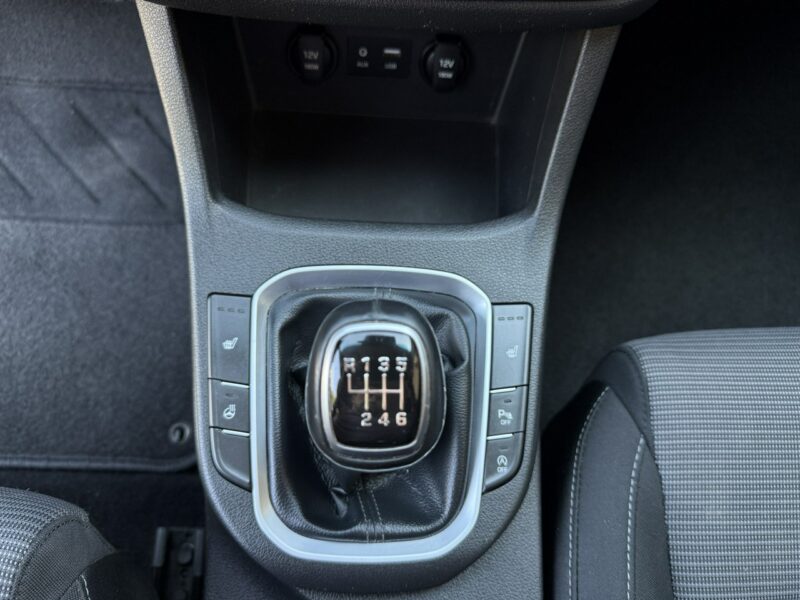Hyundai i30 1,4 99KM Klimatronik Navi Kamera Serwis III (2017-)