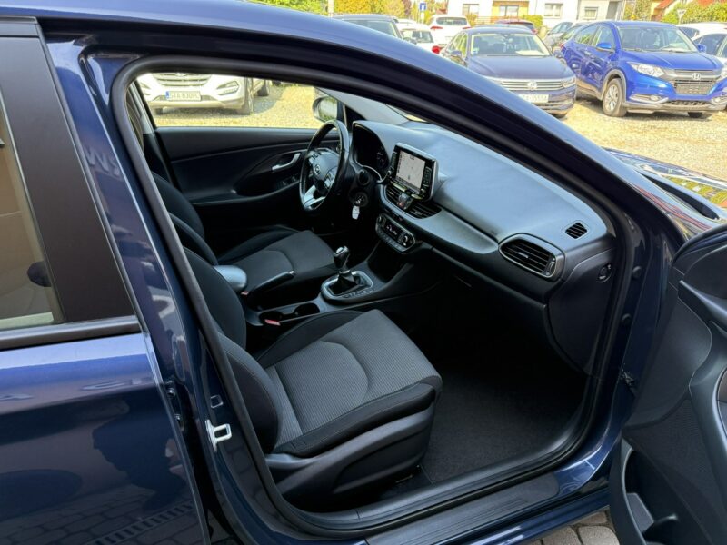 Hyundai i30 1,4 99KM Klimatronik Navi Kamera Serwis III (2017-)