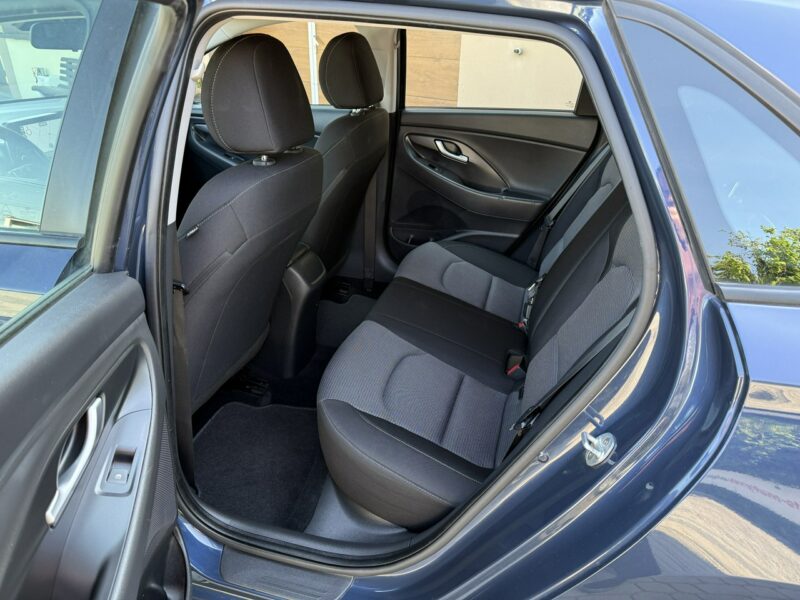 Hyundai i30 1,4 99KM Klimatronik Navi Kamera Serwis III (2017-)