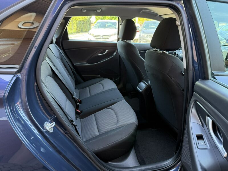 Hyundai i30 1,4 99KM Klimatronik Navi Kamera Serwis III (2017-)