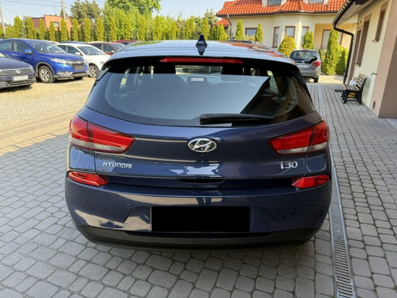 Hyundai i30 1,4 99KM Klimatronik Navi Kamera Serwis III (2017-)