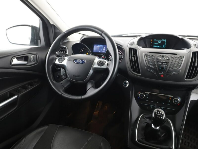 Ford Kuga Titanium, 4x4, czujniki cofania, klima aut, bluetooth II (2012-)