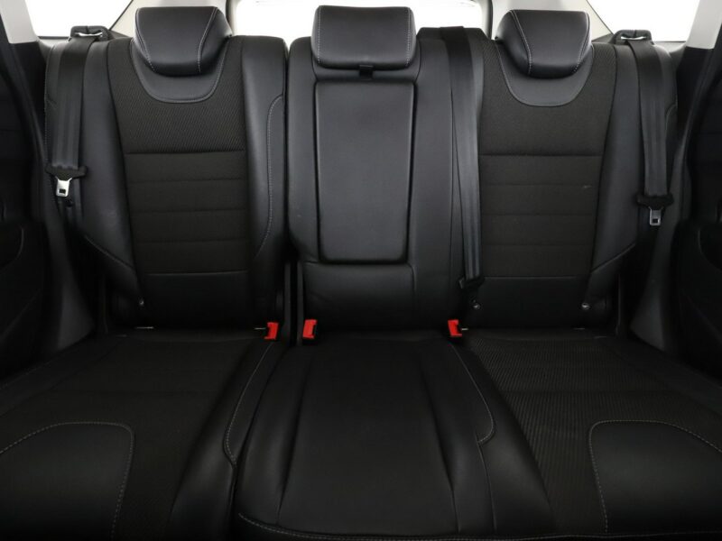 Ford Kuga Titanium, 4x4, czujniki cofania, klima aut, bluetooth II (2012-)