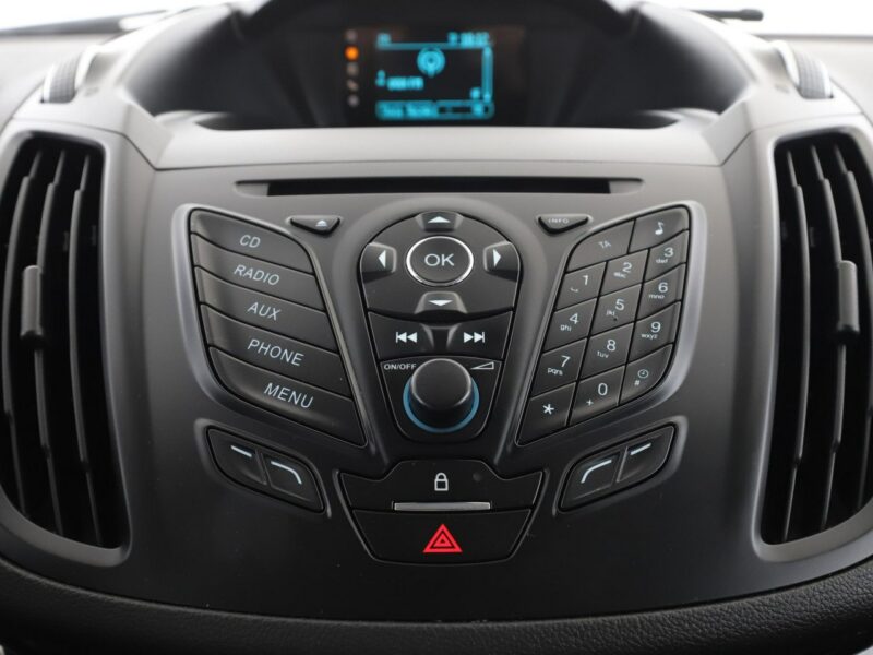 Ford Kuga Titanium, 4x4, czujniki cofania, klima aut, bluetooth II (2012-)