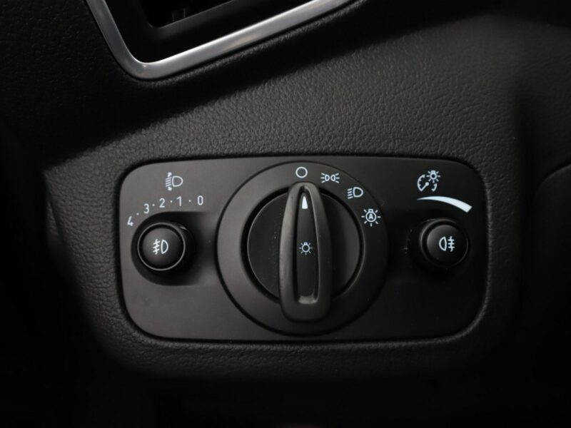Ford Kuga Titanium, 4x4, czujniki cofania, klima aut, bluetooth II (2012-)