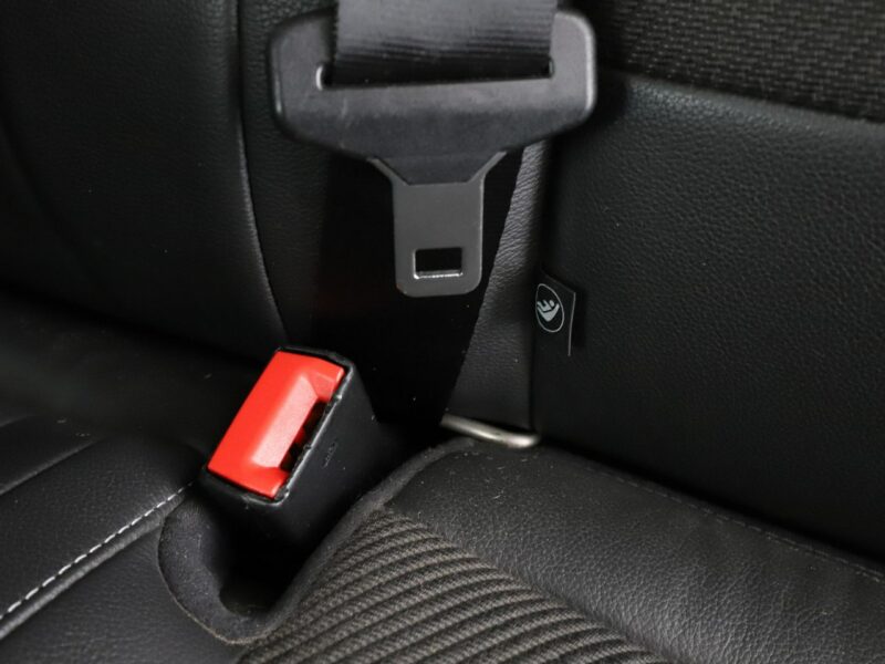Ford Kuga Titanium, 4x4, czujniki cofania, klima aut, bluetooth II (2012-)
