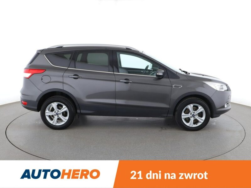 Ford Kuga Titanium, 4x4, czujniki cofania, klima aut, bluetooth II (2012-)
