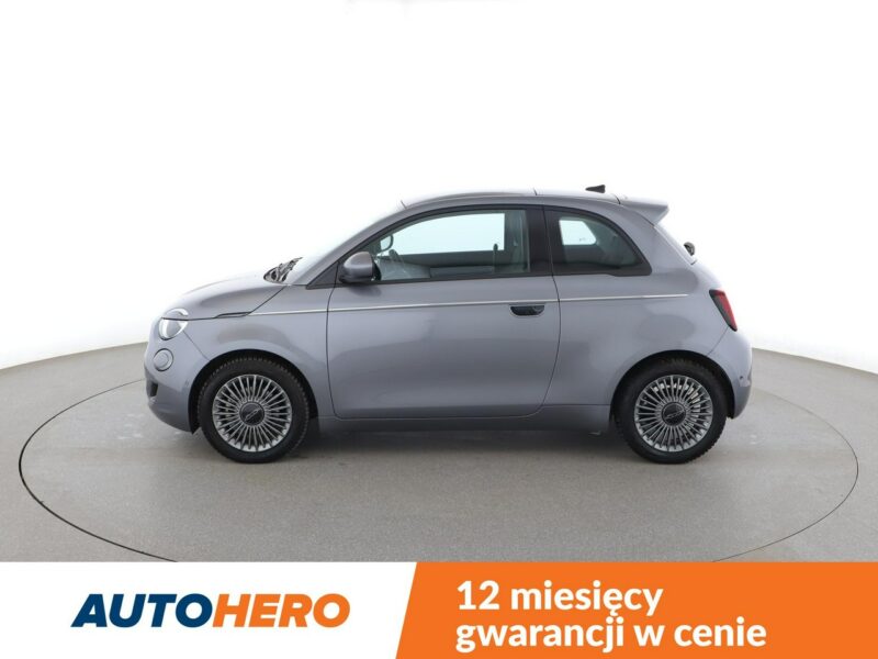 Fiat 500e full LED navi panorama kamera cofania