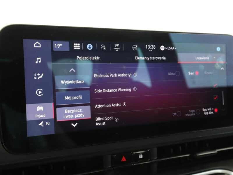 Fiat 500e full LED navi panorama kamera cofania