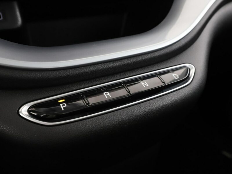 Fiat 500e full LED navi panorama kamera cofania