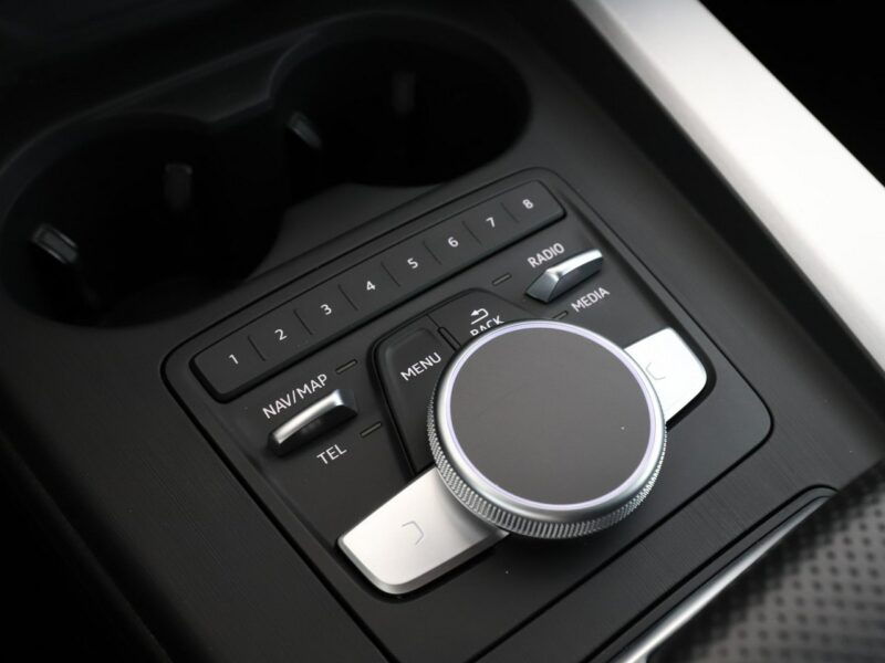 Audi A5 4x4 S-Tronic S-Line skóra/alcantara full LED virtual cocpit F5 (2016-)