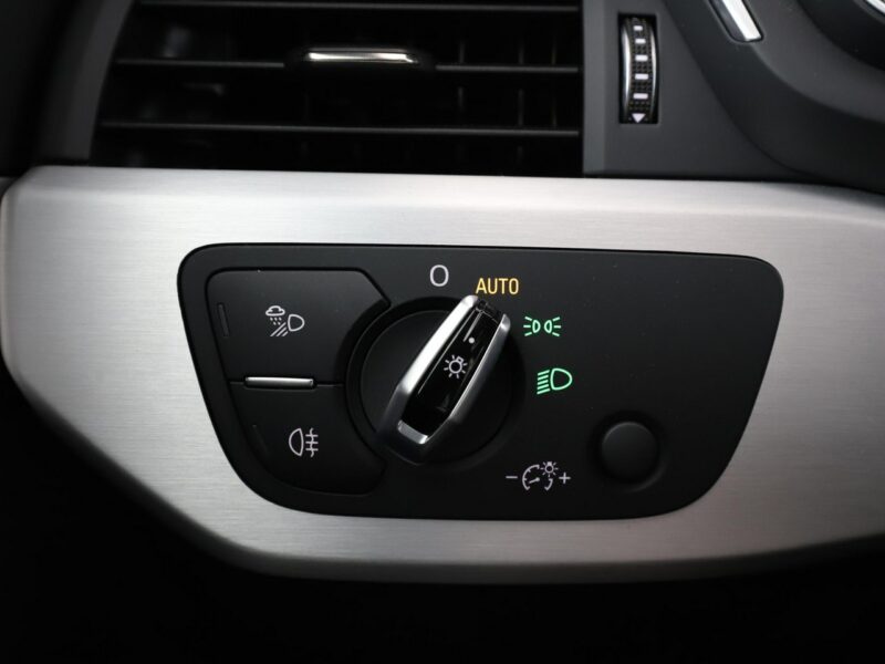 Audi A5 4x4 S-Tronic S-Line skóra/alcantara full LED virtual cocpit F5 (2016-)