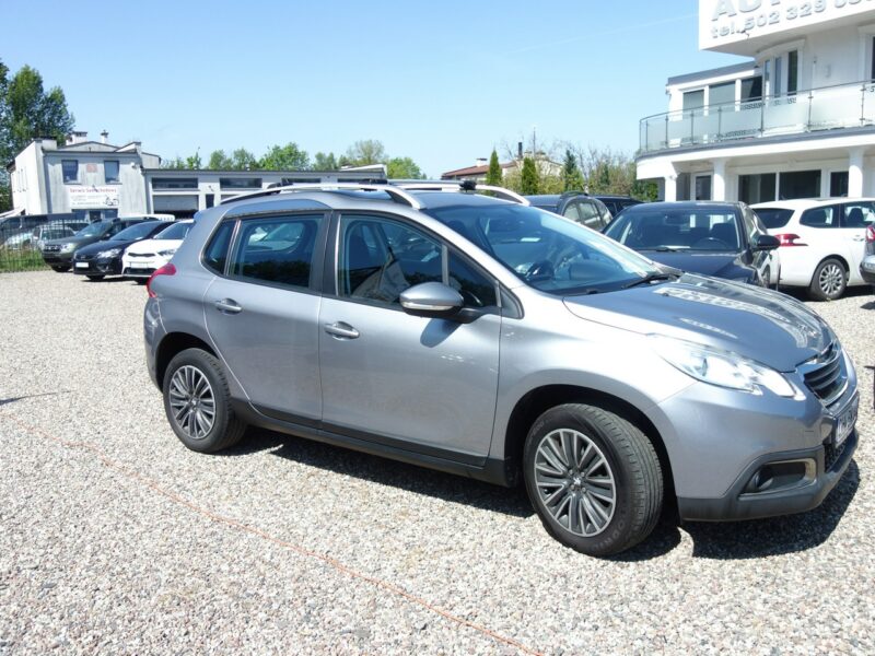 Peugeot 2008 Peugeot 2008 2015r 1.2 benzyna 82km bezwypadkowy klima niski przebieg I (2013-2019)