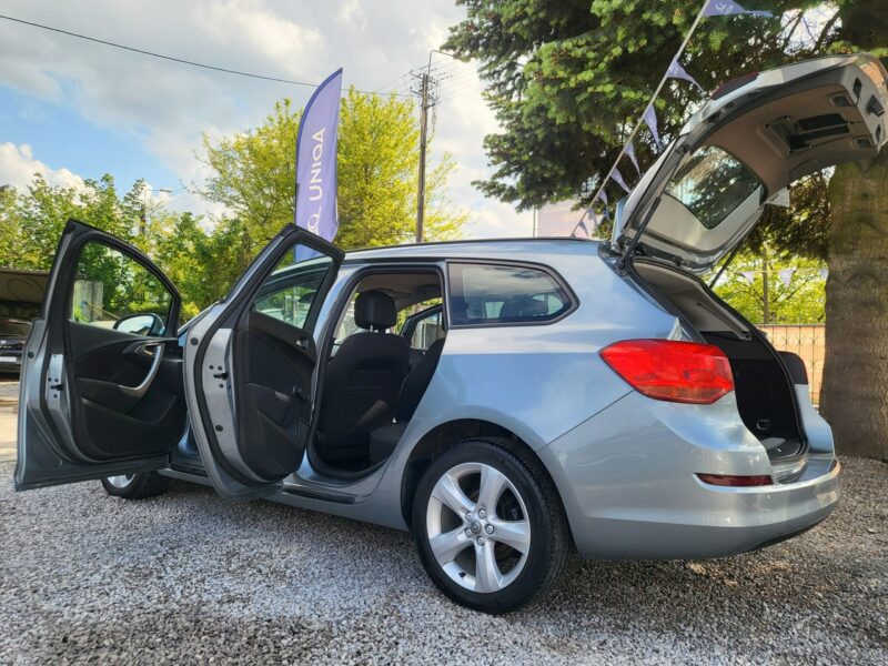 Opel Astra 1.6 116 KM I Właściciel 100% Przebieg Z Niemiec Opłaty Zapraszamy !!! J (2009-2019)