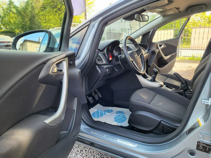 Opel Astra 1.6 116 KM I Właściciel 100% Przebieg Z Niemiec Opłaty Zapraszamy !!! J (2009-2019)
