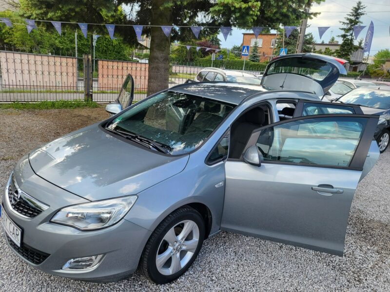 Opel Astra 1.6 116 KM I Właściciel 100% Przebieg Z Niemiec Opłaty Zapraszamy !!! J (2009-2019)