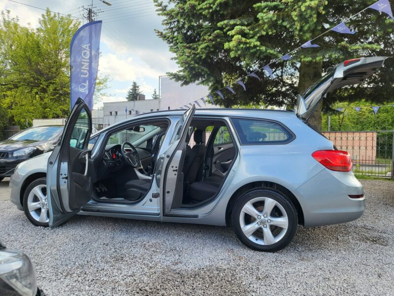 Opel Astra 1.6 116 KM I Właściciel 100% Przebieg Z Niemiec Opłaty Zapraszamy !!! J (2009-2019)