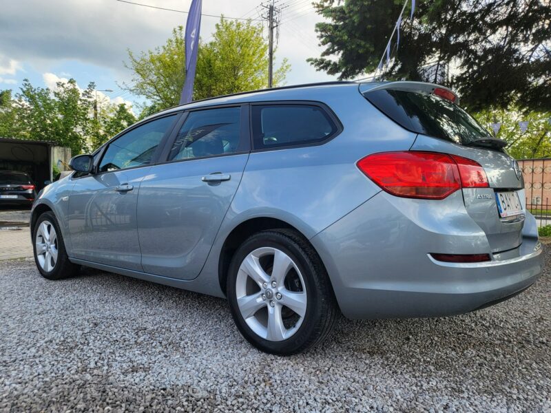 Opel Astra 1.6 116 KM I Właściciel 100% Przebieg Z Niemiec Opłaty Zapraszamy !!! J (2009-2019)