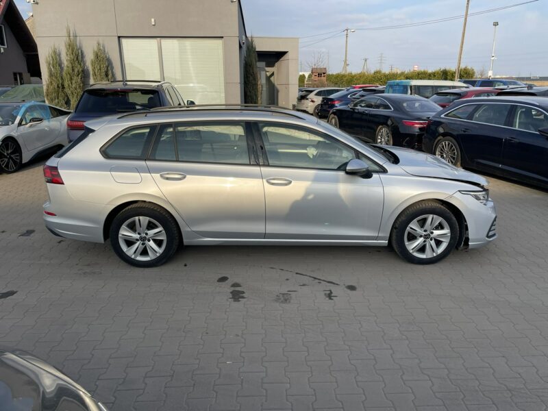 Volkswagen Golf Podgrzewanie Czujniki parkowania Virtual cockpit VIII (2020-)