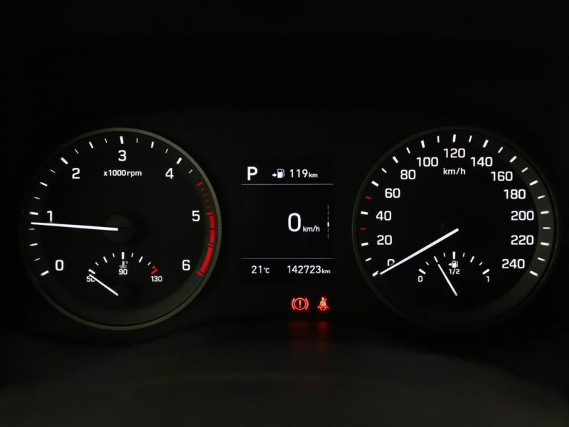 Hyundai Tucson FL 1.6 TGDI Automat 4WD Klima Tempomat Grzane Fotele Kierownica Kamera III (2015-2020)