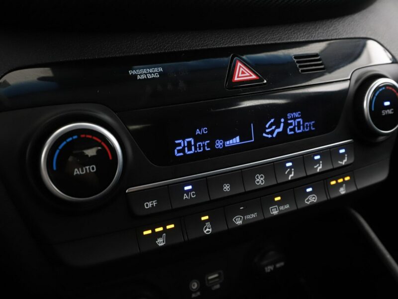 Hyundai Tucson FL 1.6 TGDI Automat 4WD Klima Tempomat Grzane Fotele Kierownica Kamera III (2015-2020)