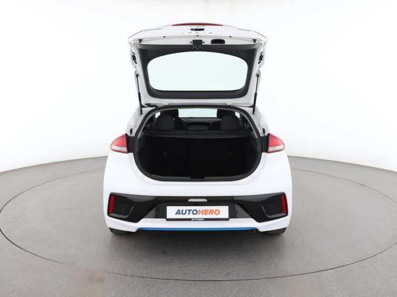 Hyundai IONIQ hybryda kamera ACC Bluetooth klima-auto