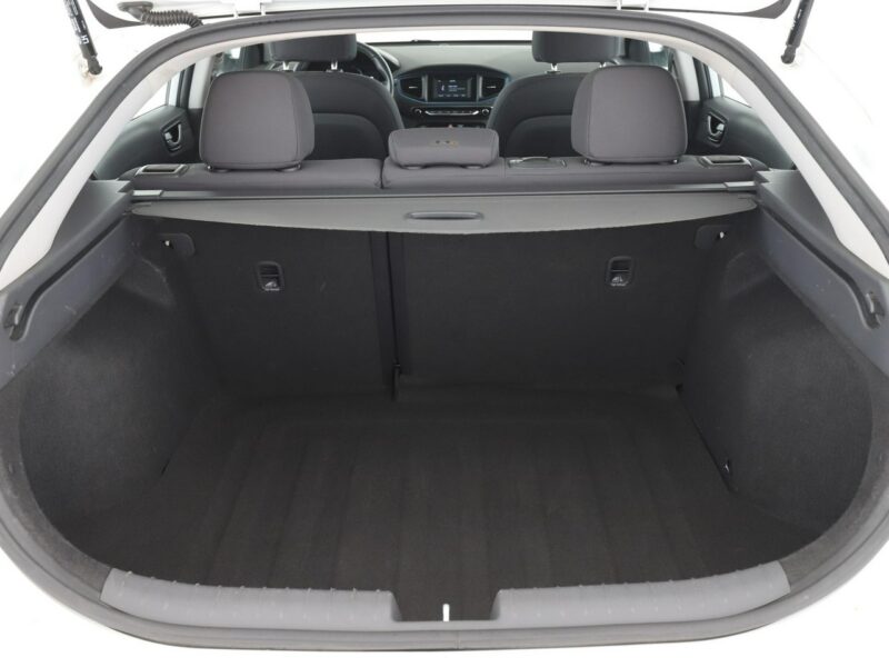 Hyundai IONIQ hybryda kamera ACC Bluetooth klima-auto
