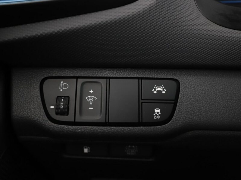 Hyundai IONIQ hybryda kamera ACC Bluetooth klima-auto