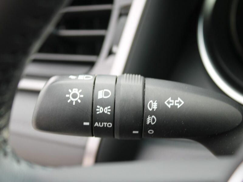 Toyota Camry 2.5 Hybrid e-CTV Comfort F-vat Kamera Gwarancja IX (2018-)