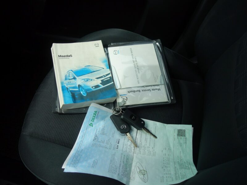 Mazda 5 Mazda 5 1.8 benzyna 115 km 7 osobowa bezwypadkowa I (2005-2010)