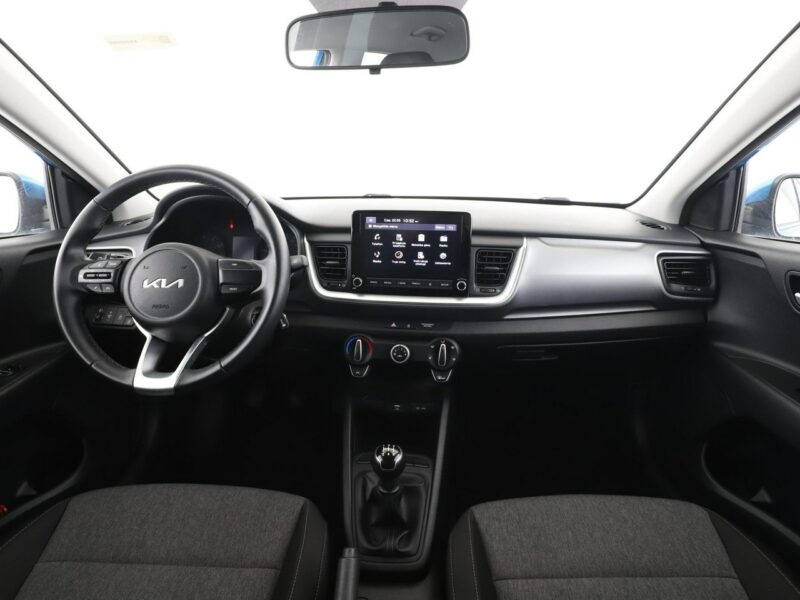 Kia Stonic kamera Bluetooth klima tempomat niski przebieg