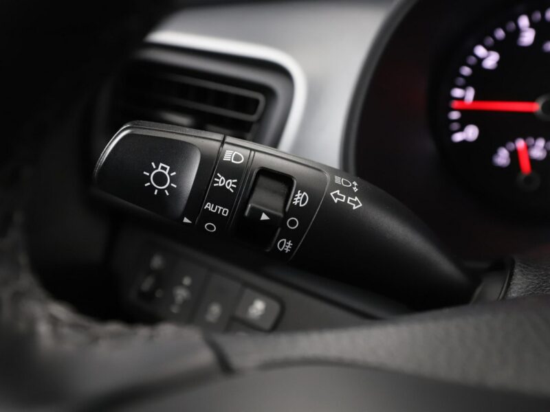 Kia Stonic kamera Bluetooth klima tempomat niski przebieg