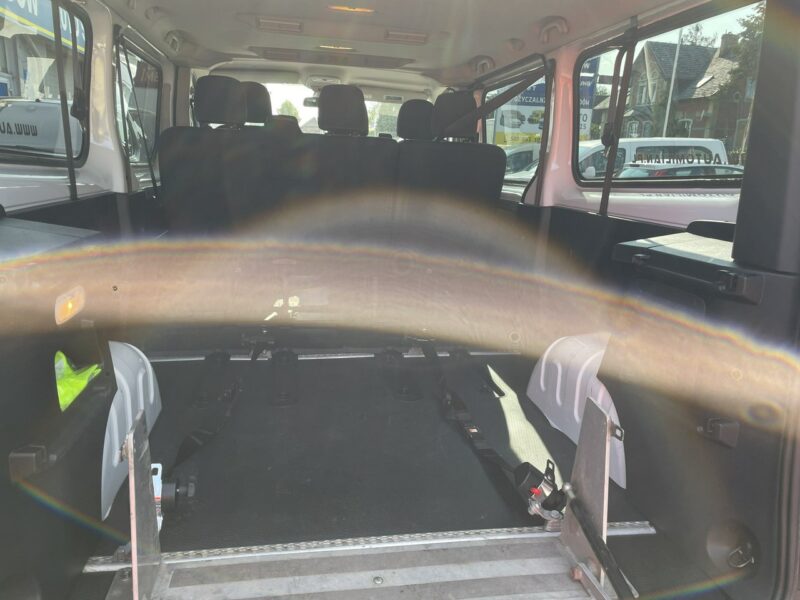 Opel Vivaro Vivaro dla Niepełnosprawnych Inwalida Rampa na 2 Wózki 2019 PFRON II (2014-2019)