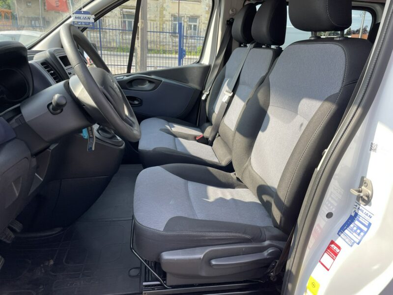Opel Vivaro Vivaro dla Niepełnosprawnych Inwalida Rampa na 2 Wózki 2019 PFRON II (2014-2019)