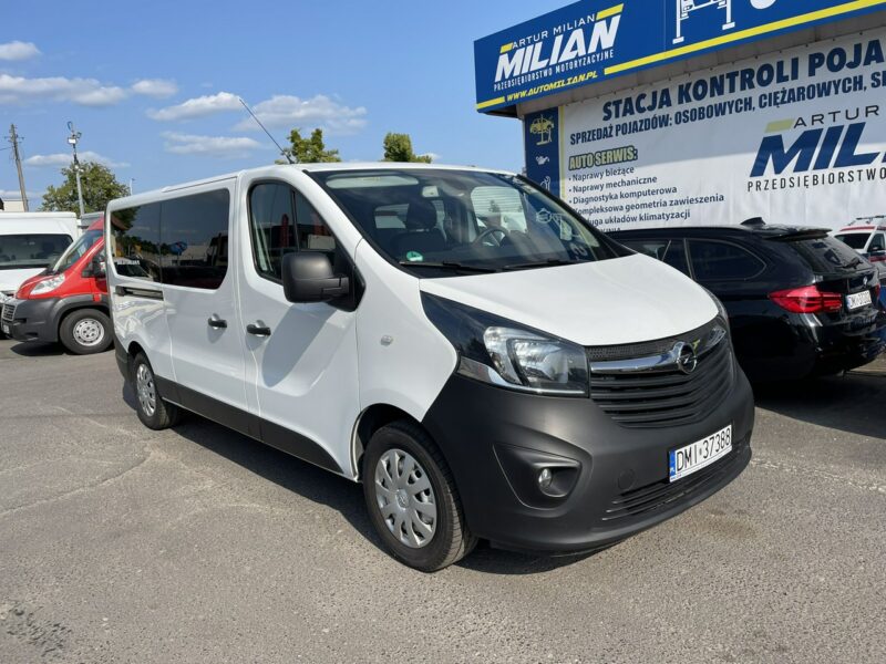 Opel Vivaro Vivaro dla Niepełnosprawnych Inwalida Rampa na 2 Wózki 2019 PFRON II (2014-2019)