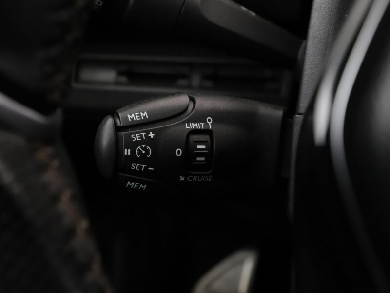 Peugeot 5008 7 os. full LED półskóra navi virtual cocpit kamera i czujniki parkowan II (2017-)