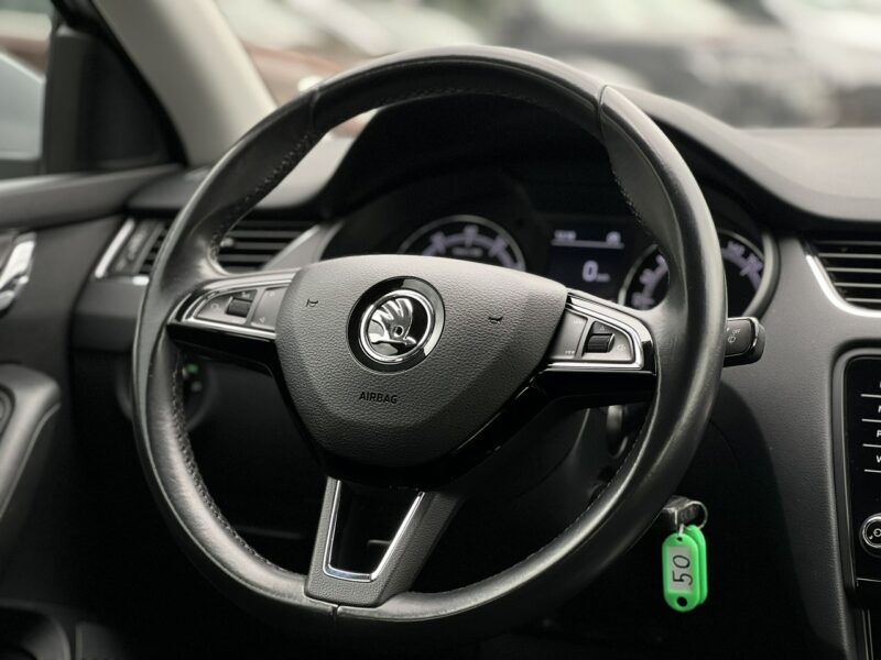 Škoda Octavia Salon Polska Poleasingowy I właściciel Serwis ASO VAT 23% Bezwypadkowy III (2013-)