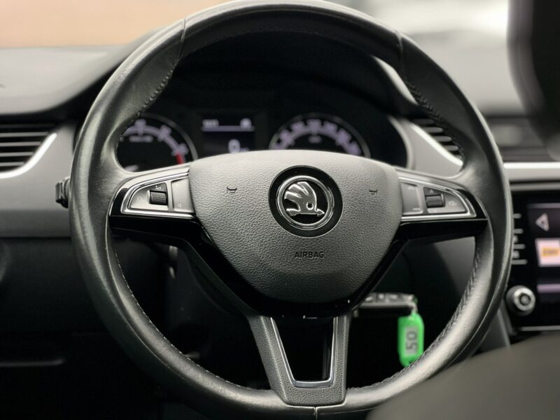 Škoda Octavia Salon Polska Poleasingowy I właściciel Serwis ASO VAT 23% Bezwypadkowy III (2013-)