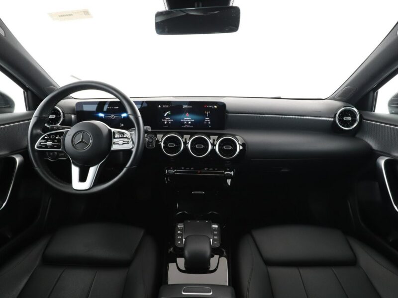 Mercedes A 180 A180d automat skóra navi kamera LED tempomat W177 (2018-)