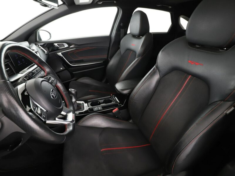 Kia Pro_cee'd Automat full LED, skóra/alcantara navi panorama
