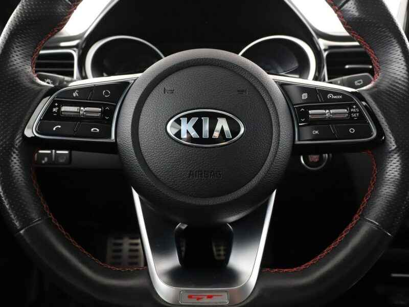 Kia Pro_cee'd Automat full LED, skóra/alcantara navi panorama