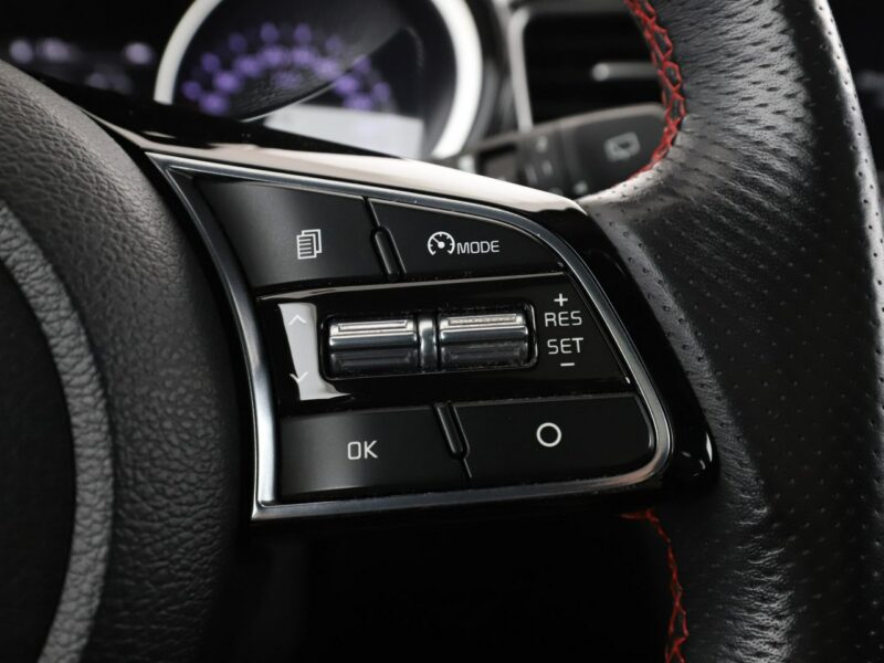 Kia Pro_cee'd Automat full LED, skóra/alcantara navi panorama