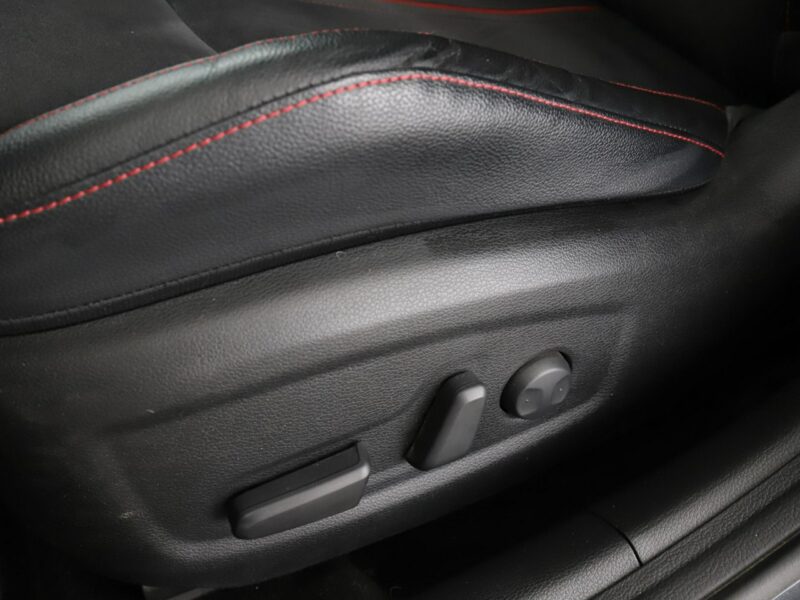 Kia Pro_cee'd Automat full LED, skóra/alcantara navi panorama