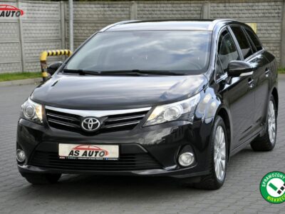 Toyota Avensis 1,8VVTi 147KM Executive/Navi/Alkantara/Alufelgi/Kamera/Ledy/PółSkóry III (2009-)