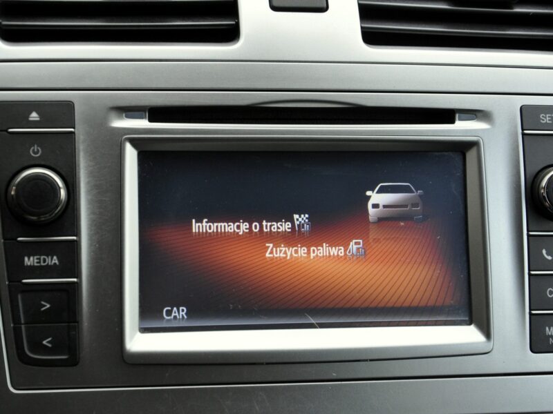 Toyota Avensis 1,8VVTi 147KM Executive/Navi/Alkantara/Alufelgi/Kamera/Ledy/PółSkóry III (2009-)
