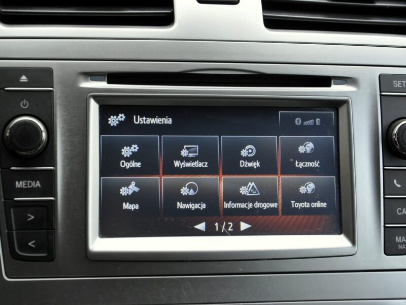 Toyota Avensis 1,8VVTi 147KM Executive/Navi/Alkantara/Alufelgi/Kamera/Ledy/PółSkóry III (2009-)