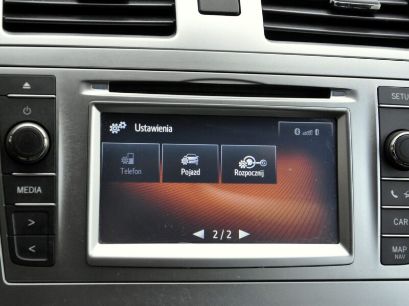 Toyota Avensis 1,8VVTi 147KM Executive/Navi/Alkantara/Alufelgi/Kamera/Ledy/PółSkóry III (2009-)