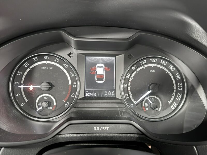 Škoda Octavia RS 2.0 TDI 184KM*VRSMode*KeyLessGo*LED*Bi-Xenon*Navi*Skóry*HAK*Niemiec III (2013-)